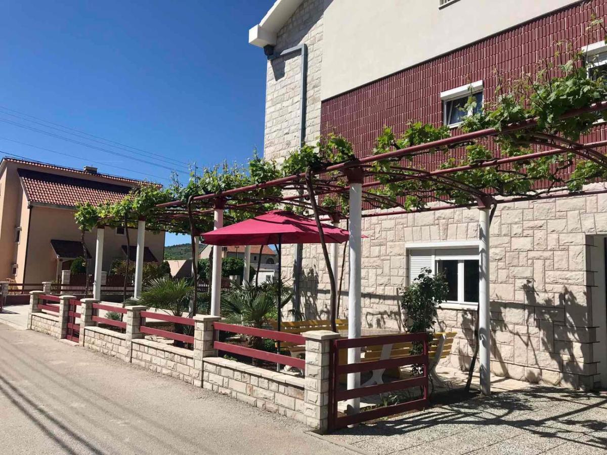 Apartmani Rada Trebinje Exteriör bild